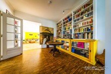 Diele mit Einbauten Direkt am Toelleturm, in prominenter Lage: sehr helle, sanierte, 200m� - Altbau - Etage