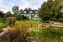 Garten * V e r k a u f t * Liebevoll sanierter Fachwerk-Hof mit Schwimmteich in idyllischer Lage