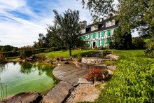 Bergisch - Gr�n ... * V e r k a u f t * Liebevoll sanierter Fachwerk-Hof mit Schwimmteich in idyllischer Lage