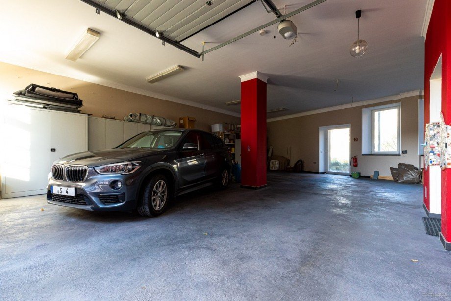 Gro�garage Loft-Studio-Atelier Wuppertal