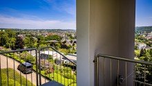 Ausblick vom Turm aus *VERKAUFT!* Der  Kaiserblick  �ber das Tal vom Gipfel des Briller-Viertels aus.