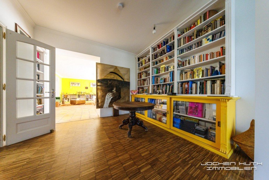 Diele mit Einbauten Etagenwohnung Wuppertal