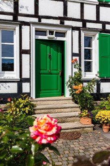 Sp�tsommer * V e r k a u f t * Liebevoll sanierter Fachwerk-Hof mit Schwimmteich in idyllischer Lage