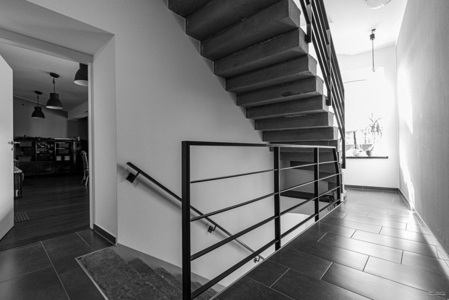 Altes, saniertes Treppenhaus Loft-Studio-Atelier Wuppertal