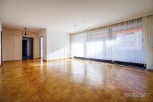Wohnraum * V E R K A U F T * Vier-Zimmer (KDBB) ETW N�he Kothen m. Stellplatz