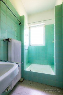 Duschbad am Kinder- / G�stezimmer * VERKAUFT * Toelleturm: charmanter Winkel- Walmdachbungalow