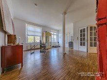 Diele Direkt am Toelleturm, in prominenter Lage: sehr helle, sanierte, 200m� - Altbau - Etage