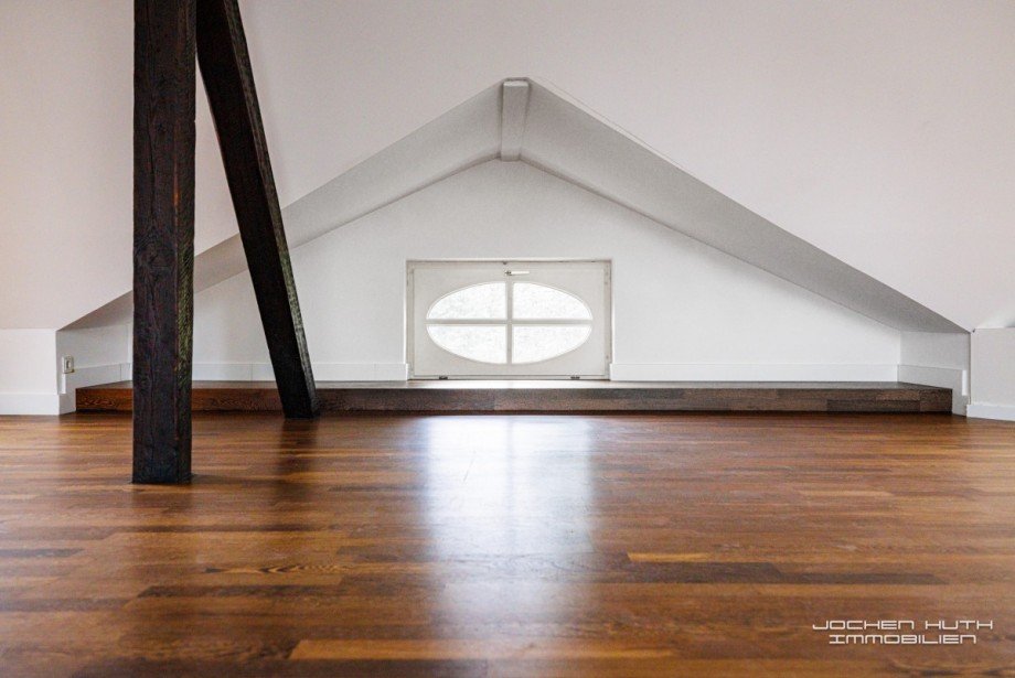 Erkerfenster im Studio Maisonettewohnung D�sseldorf